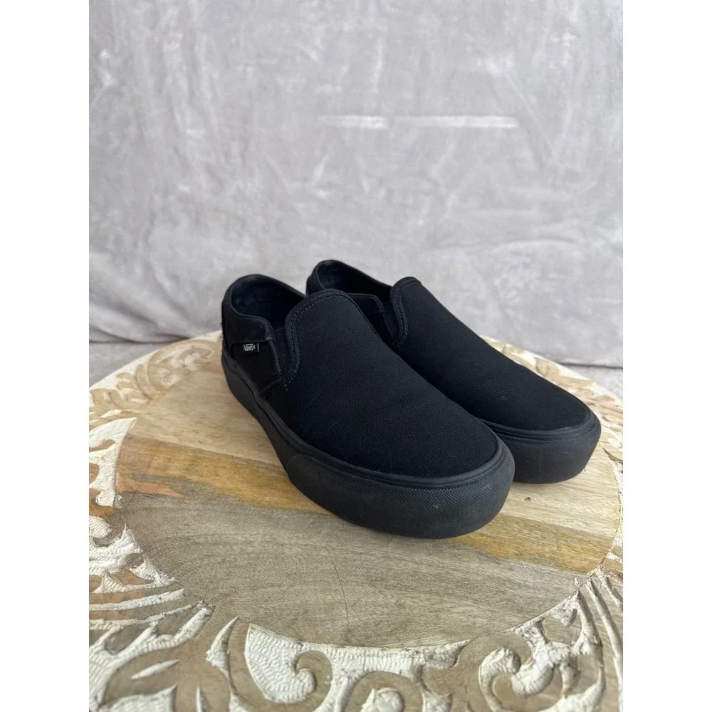 Vans Classic Slip-On Black Canvas Sneakers Womens 8.5 VN000EYEBKA Low Top Skate